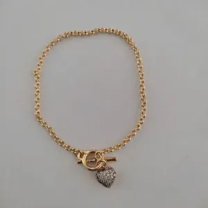 PULSEIRA DOURADA CORRENTE MINI ELO PORTUGUÊS CORAÇÃO CRAVEJADO EM MICROZIRCÔNIAS CRISTAL