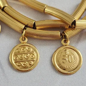 PULSEIRA TRIPLA DOURADA COM MEDALHAS