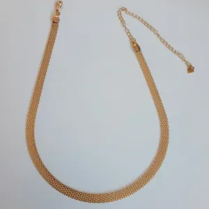 COLAR CHOKER DOURADO MALHA DETALHES