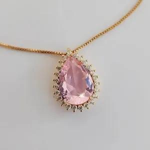 COLAR DOURADO PINGENTE GOTA QUARTZO ROSA