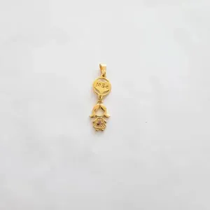 PINGENTE DOURADO MENINA MÃE COM MICROZIRCÔNIA QUARTZO ROSA