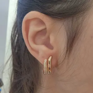 BRINCO DOIS FIO CRAVEJADO EM MICROZIRCÔNIA ESTILO EAR HOOK