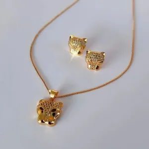 CONJUNTO DOURADO TIGRE CRAVEJADO EM MICROZIRCÔNIAS CRISTAL