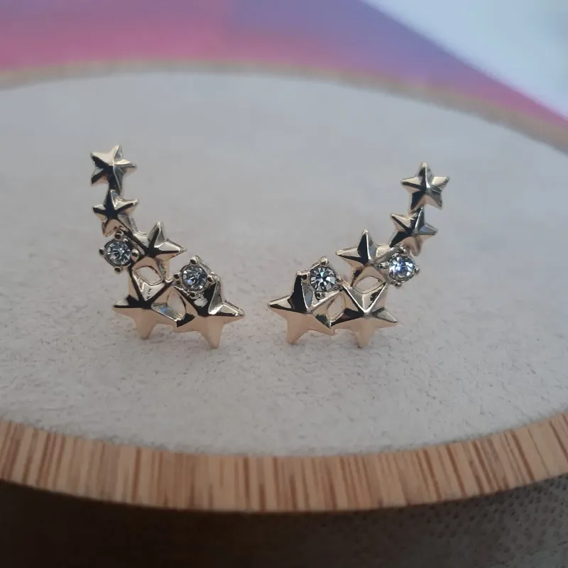 BRINCO DOURADO EAR CUFF ESTRELAS