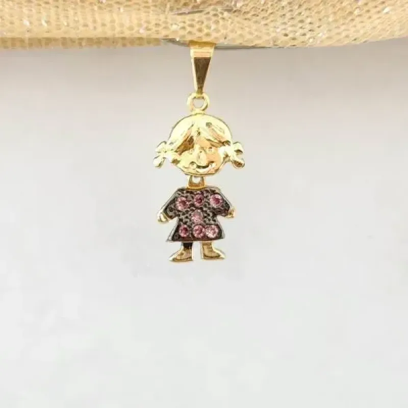 PINGENTE DOURADO MENINA CRAVEJADO MICROZIRCÔNIAS QUARTZO ROSA