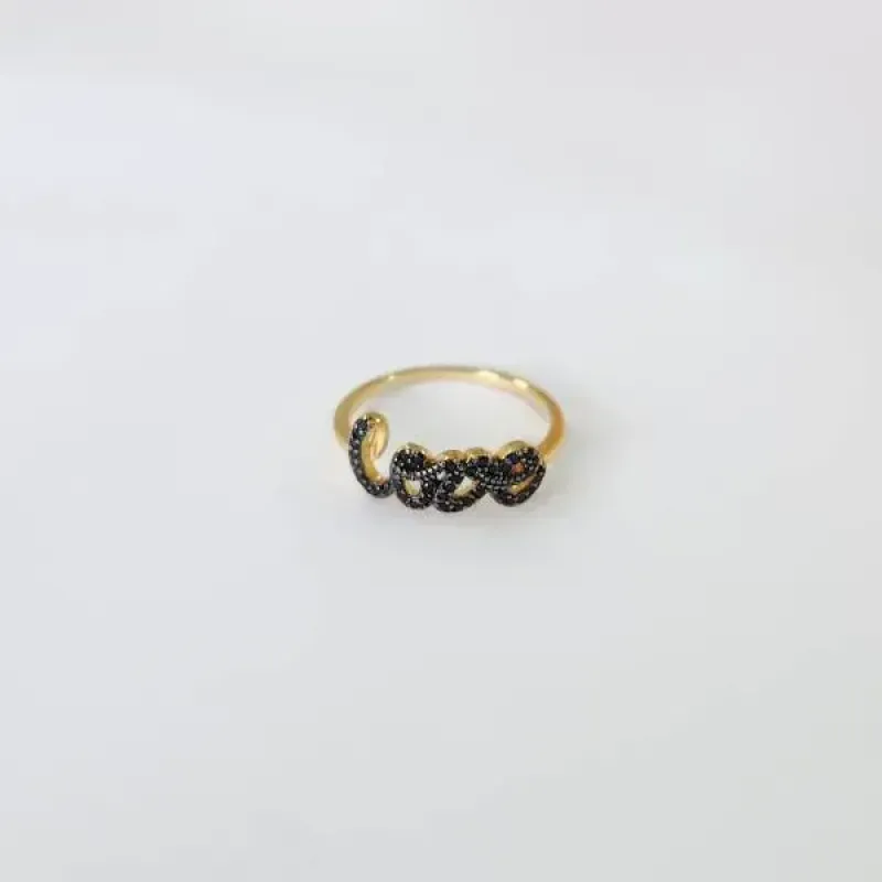 ANEL DOURADO LOVE CRAVEJADO MICROZIRCÔNIAS NEGRAS