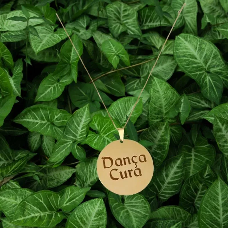 COLAR COM PINGENTE MANDALA DANÇA CURA