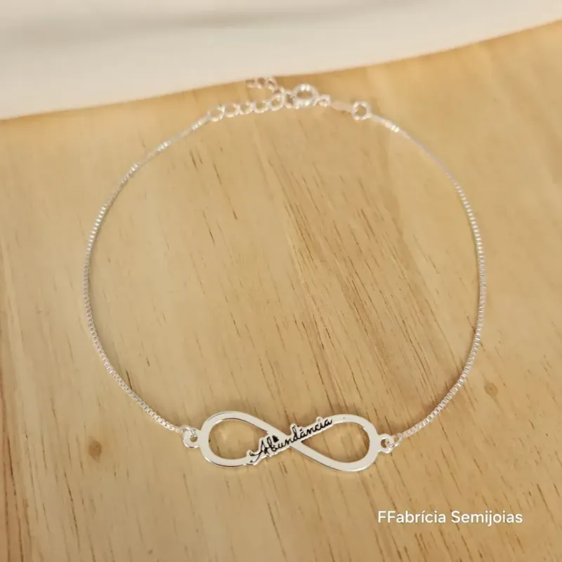 PULSEIRA COM PINGENTE MANDALA INFINITO ABUNDÂNCIA