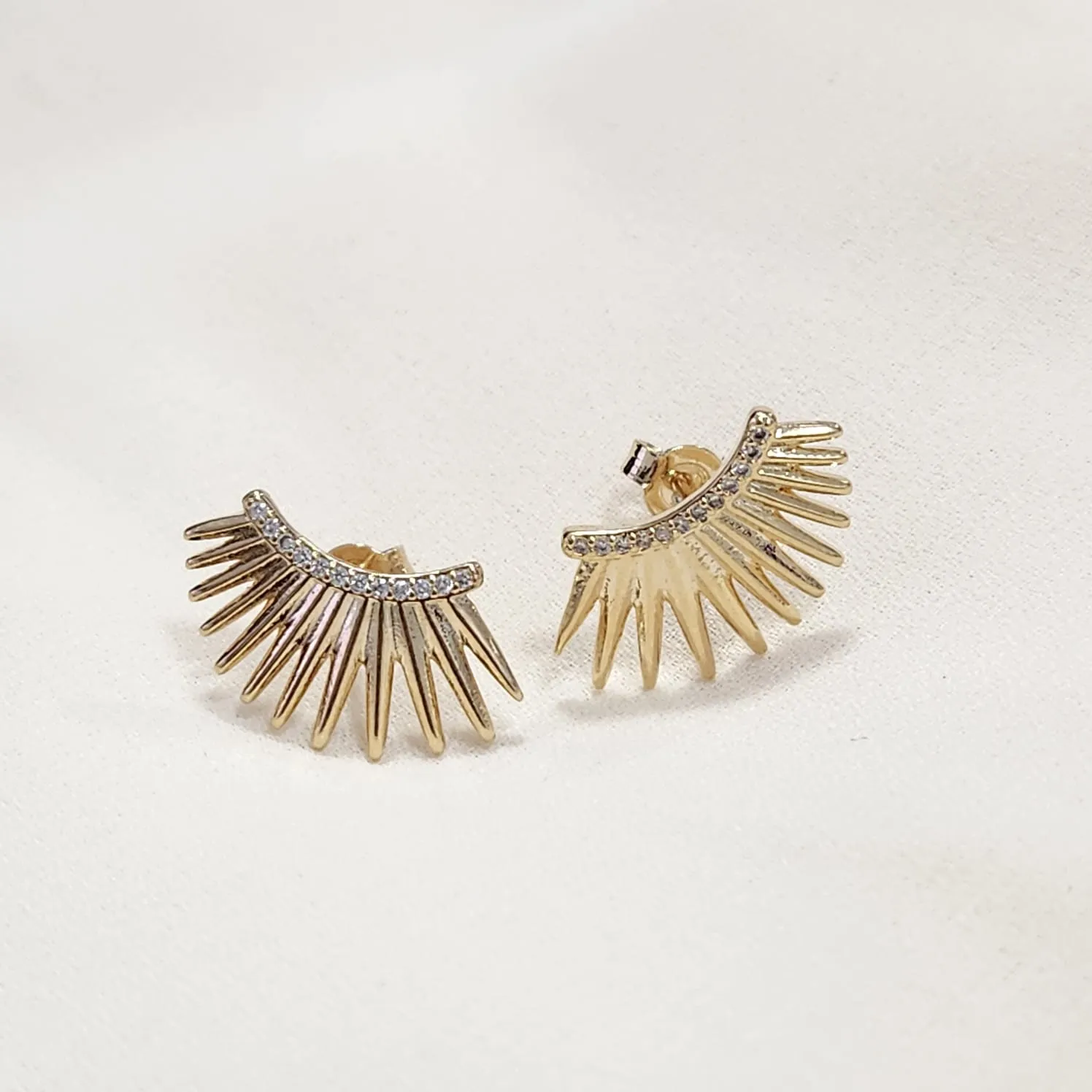 BRINCO DOURADO EAR CUFF