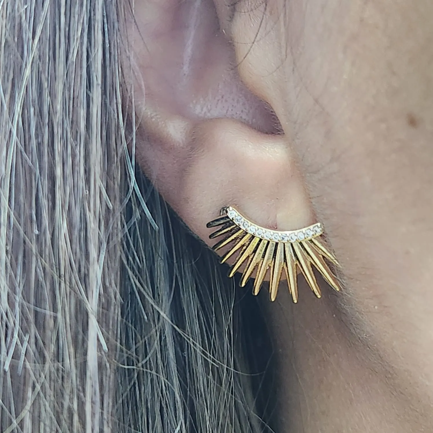 BRINCO DOURADO EAR CUFF