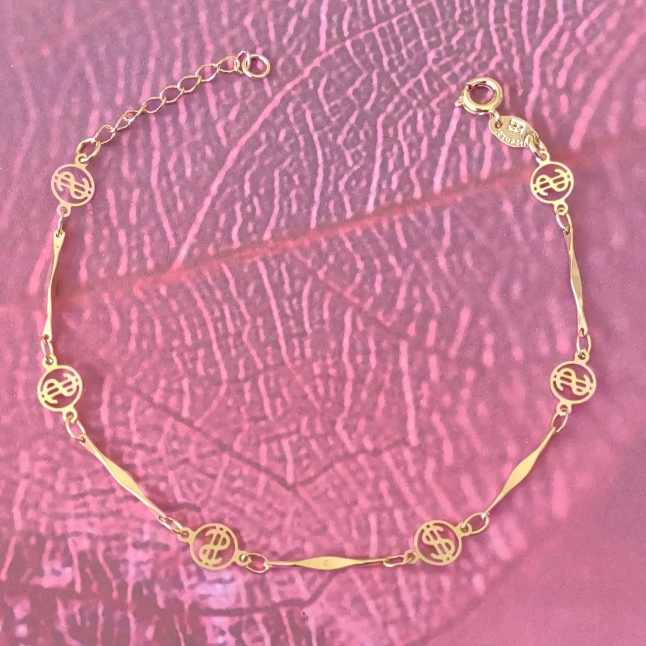 PULSEIRA DOURADA DETALHES SIFRÃO