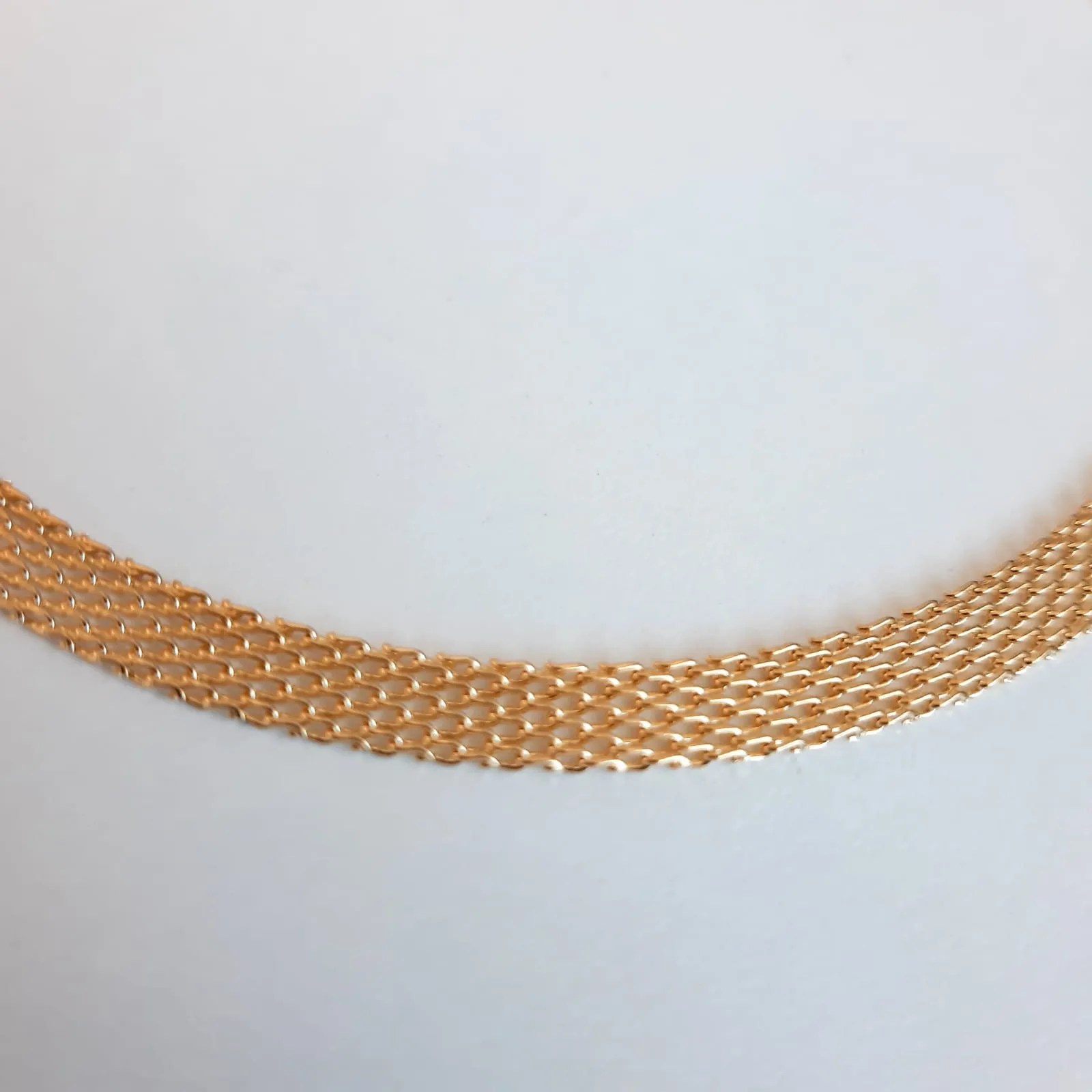 COLAR CHOKER DOURADO MALHA DETALHES