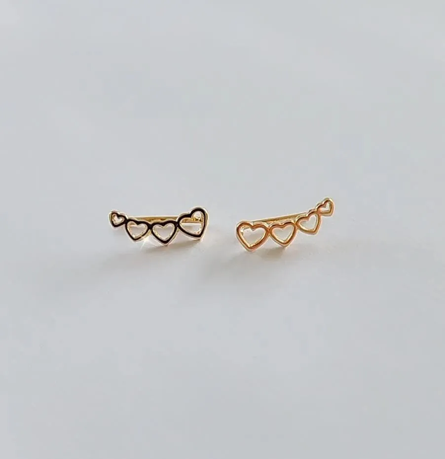 EAR CUFF DOURADO CORAÇÕES ENCAIXE