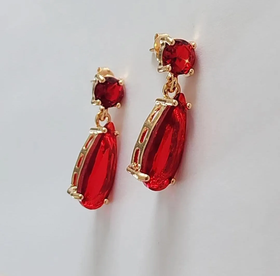 BRINCO DOURADO GOTA VERMELHO