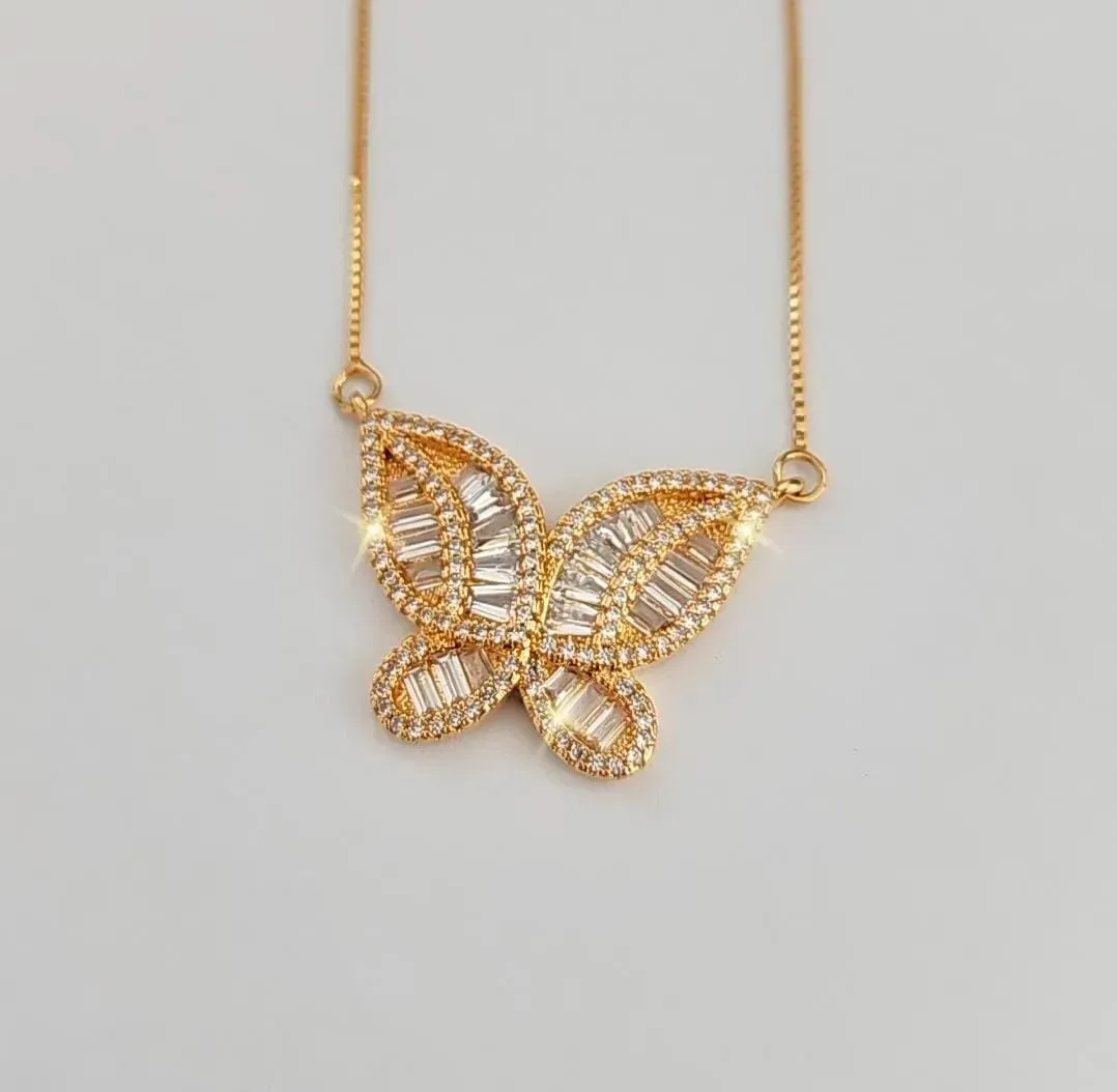 COLAR DOURADO BORBOLETA ZIRCÔNIAS CRISTAL