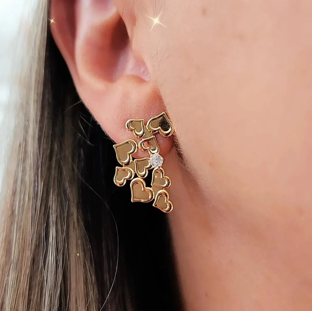 BRINCO DOURADO EAR CUFF CORAÇÕES PEDRA