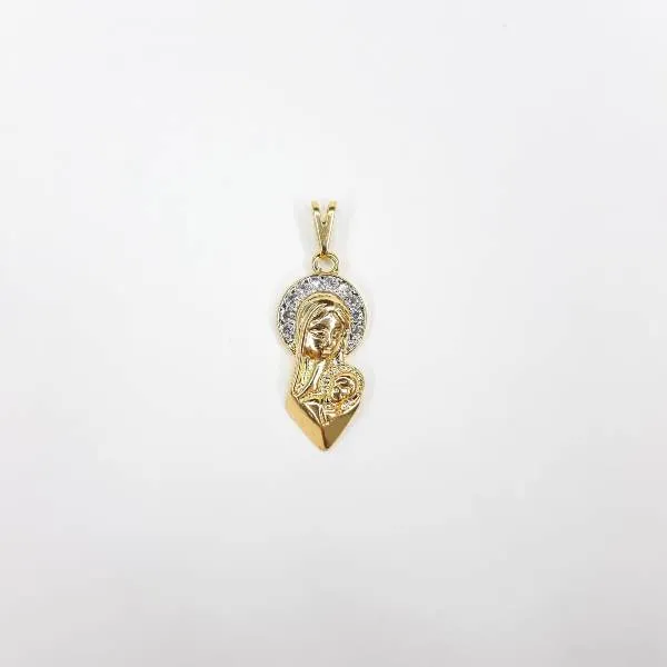 PINGENTE DOURADO NOSSA SENHORA CRAVEJADA ZIRCÔNIAS CRISTAL