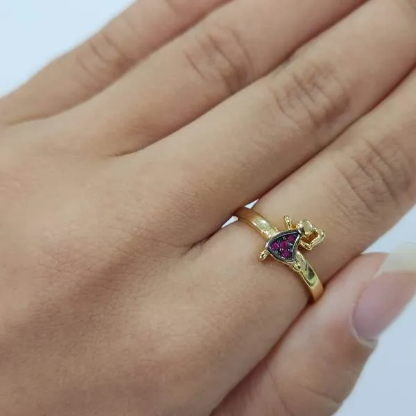 ANEL DOURADO MENINA CRAVEJADO MICROZIRCÔNIAS RUBELITA