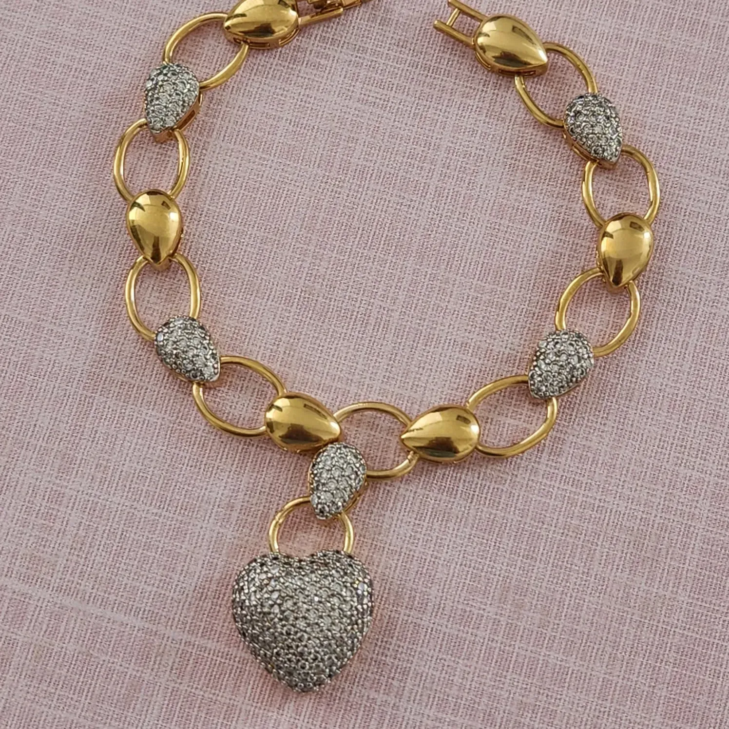 PULSEIRA PINGENTE CORAÇÃO MICROZIRCÔNIAS CRISTAL