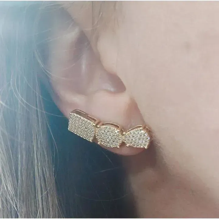 BRINCO EAR CUFF CRAVEJADO MICROZIRCÔNIAS CRISTAL